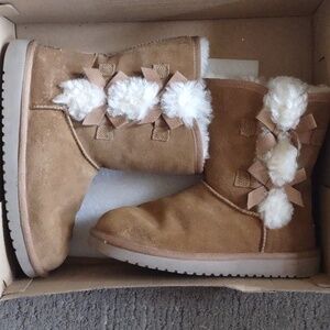 Women's Kookaburra By Ugg boots
